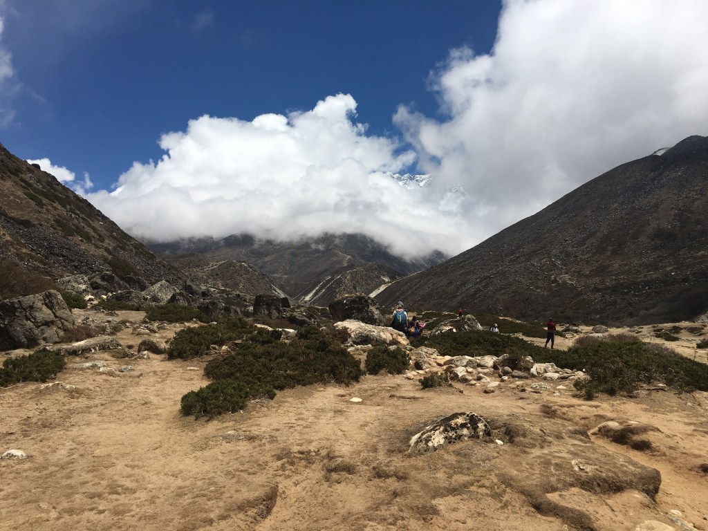 View of the path to Dingboche
